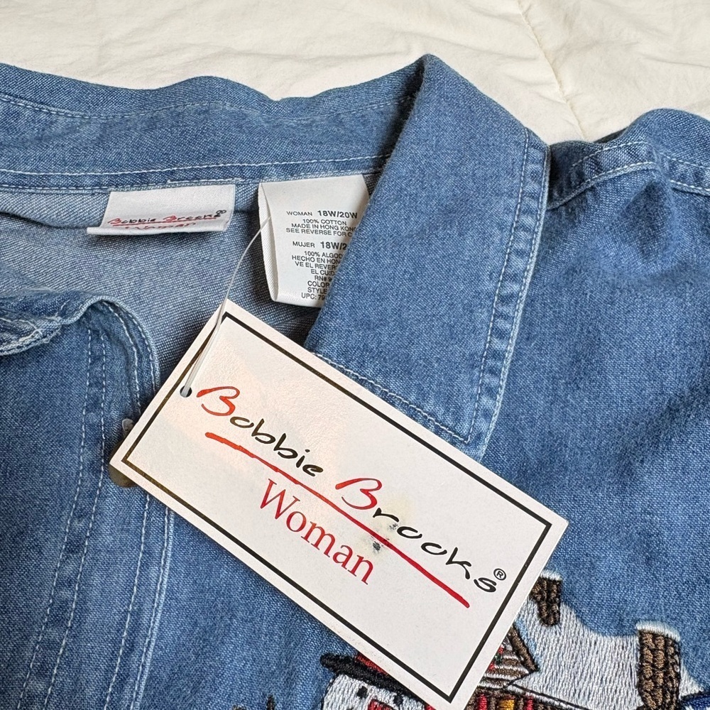 Bobbie Brooks Blue Denim Shirt with Embroidered Christmas Teddy Bears Size 18/20 - Picture 7 of 16